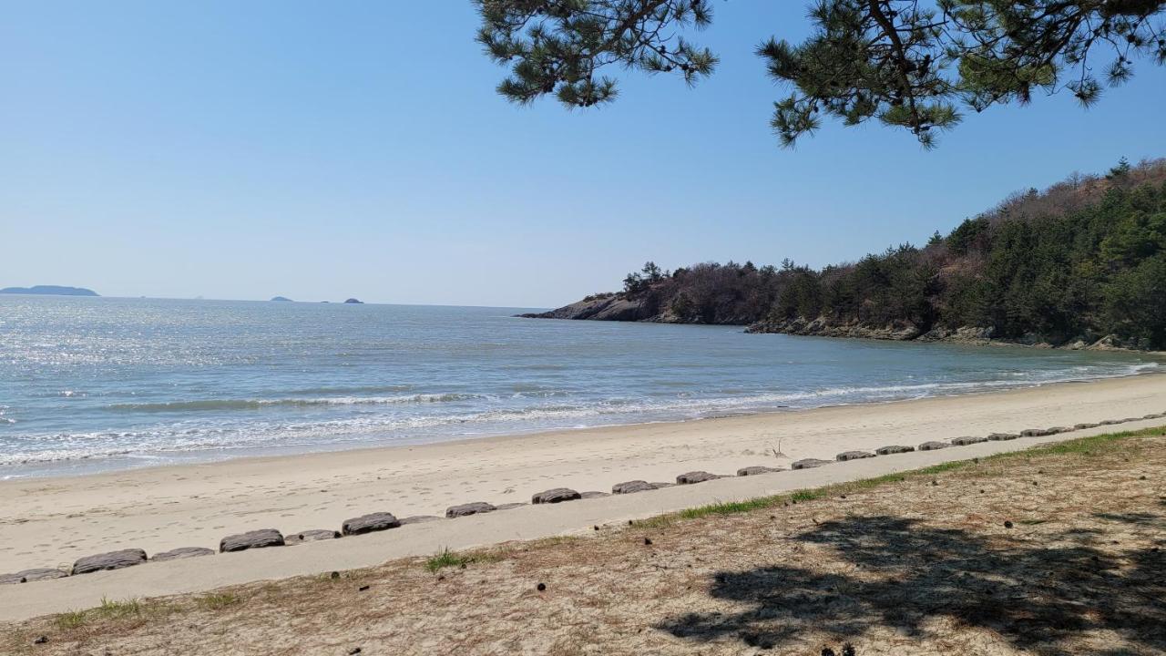 C-One Resort Jaeundo Sinan Exterior photo
